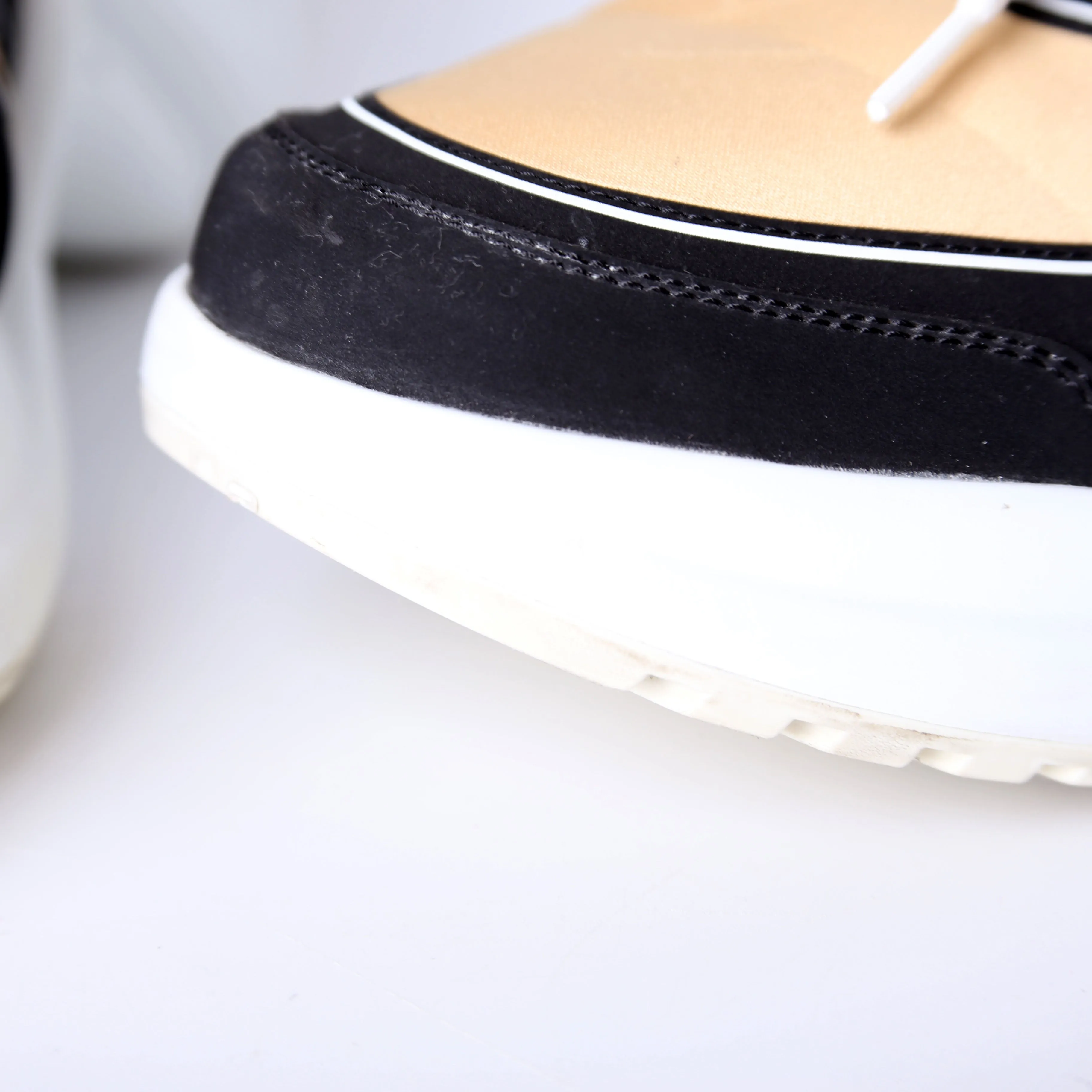 Archlight Sneakers Size 42