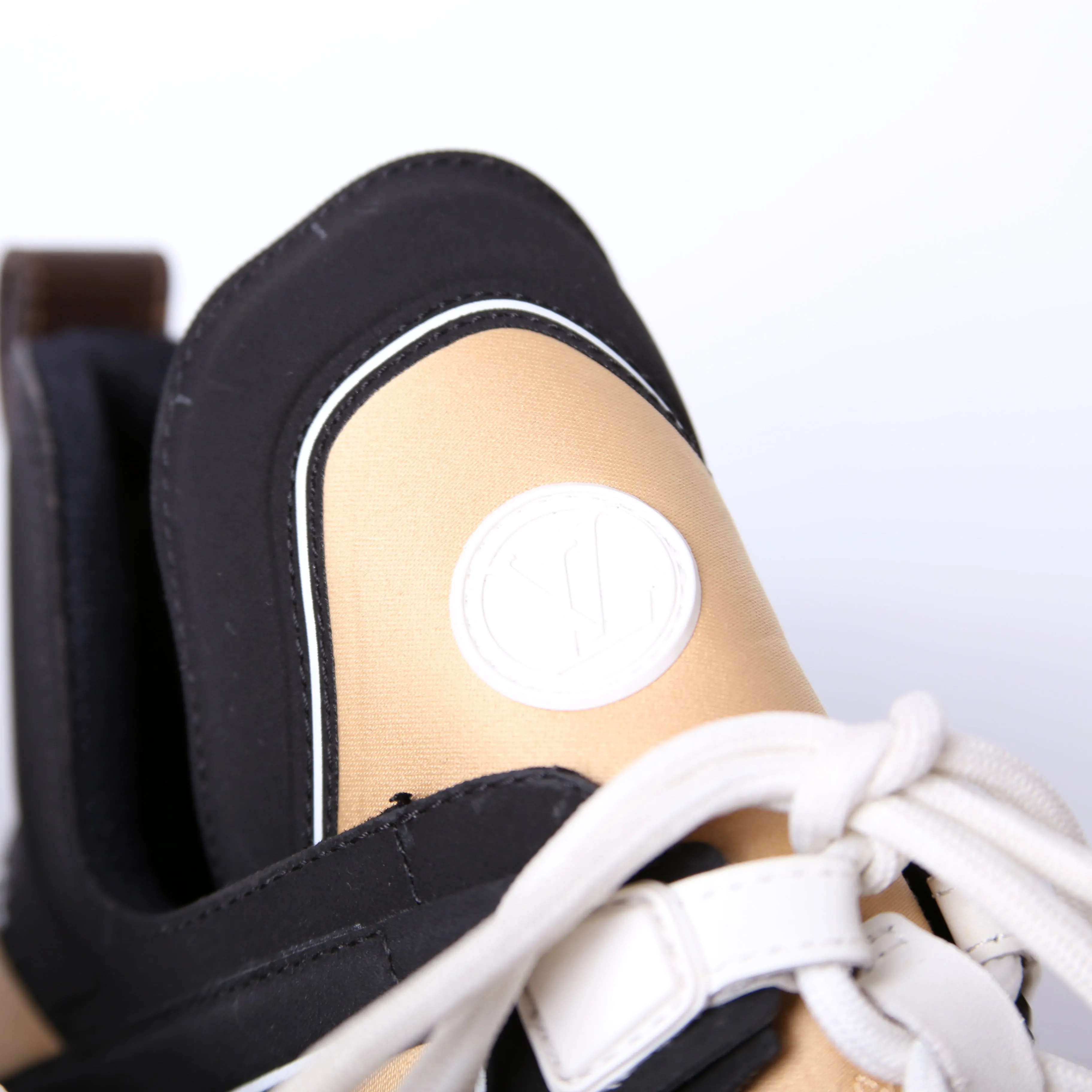 Archlight Sneakers Size 42