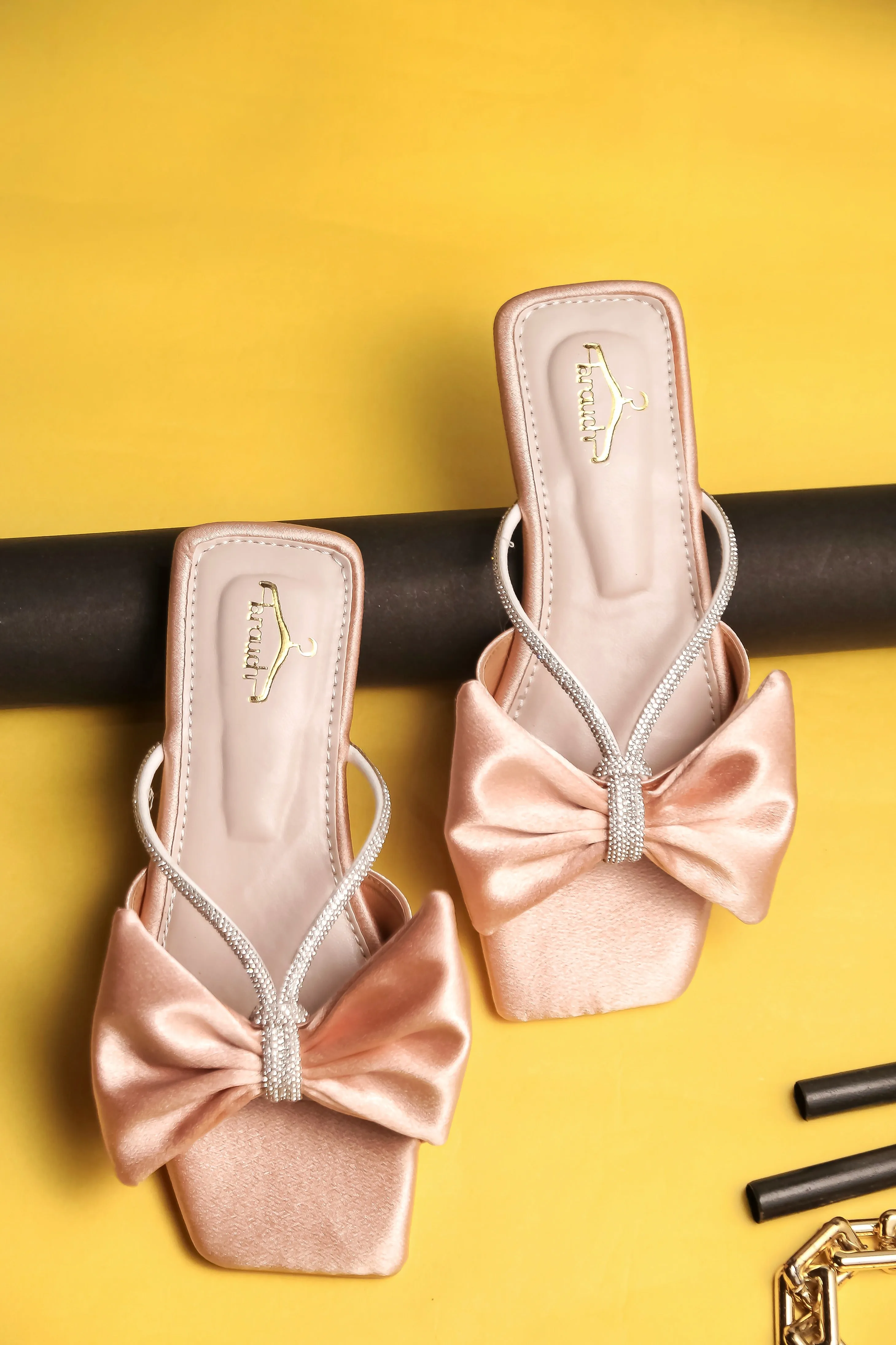 Brauch Women Peach Rhinestone Bow Flats