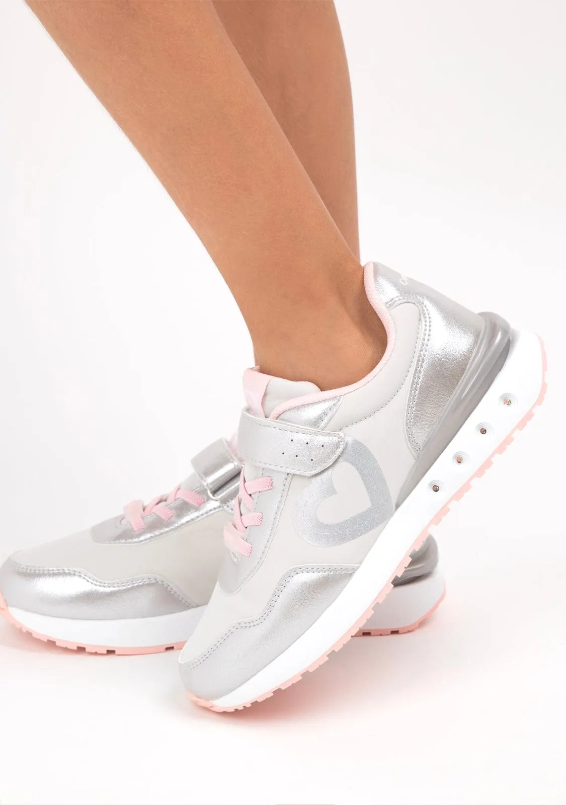 Girl's Silver Heart With Lights Sneakers
