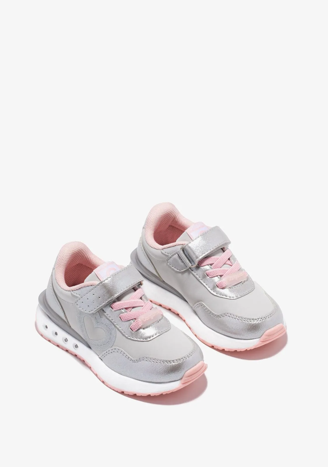 Girl's Silver Heart With Lights Sneakers