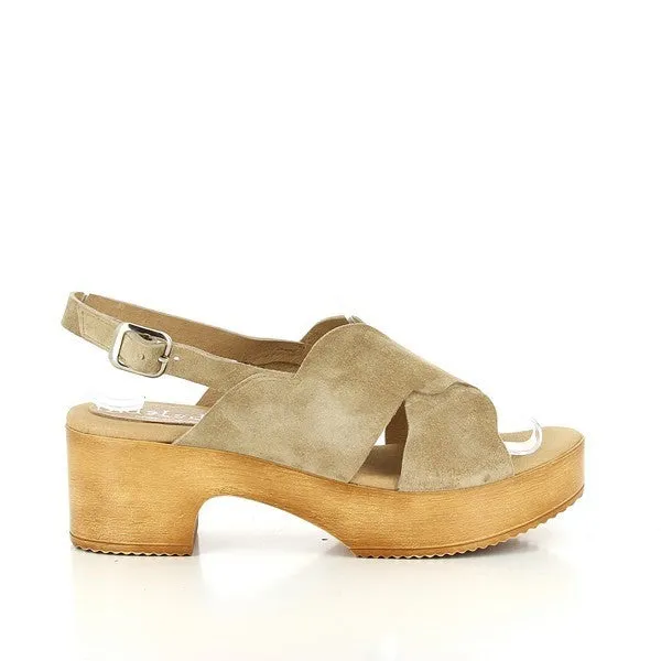 Igualados 2464 Sand Slingback Sandals