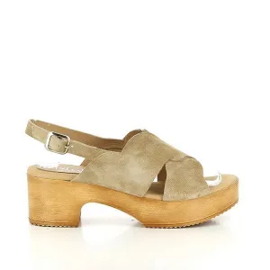 Igualados 2464 Sand Slingback Sandals