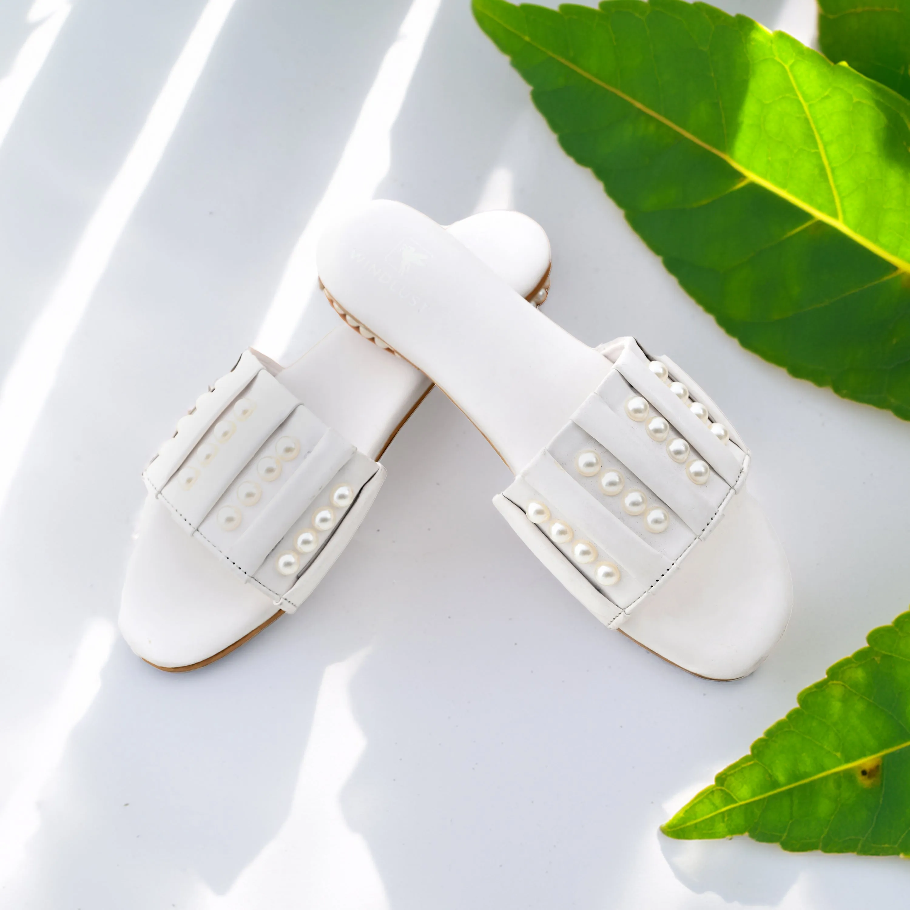 Linear Pearl Flats - Pristine White