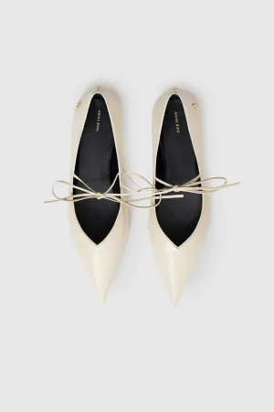 Nikki Flats | Ivory
