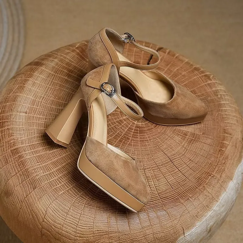 Ostranuxe Classic Buckle Pumps