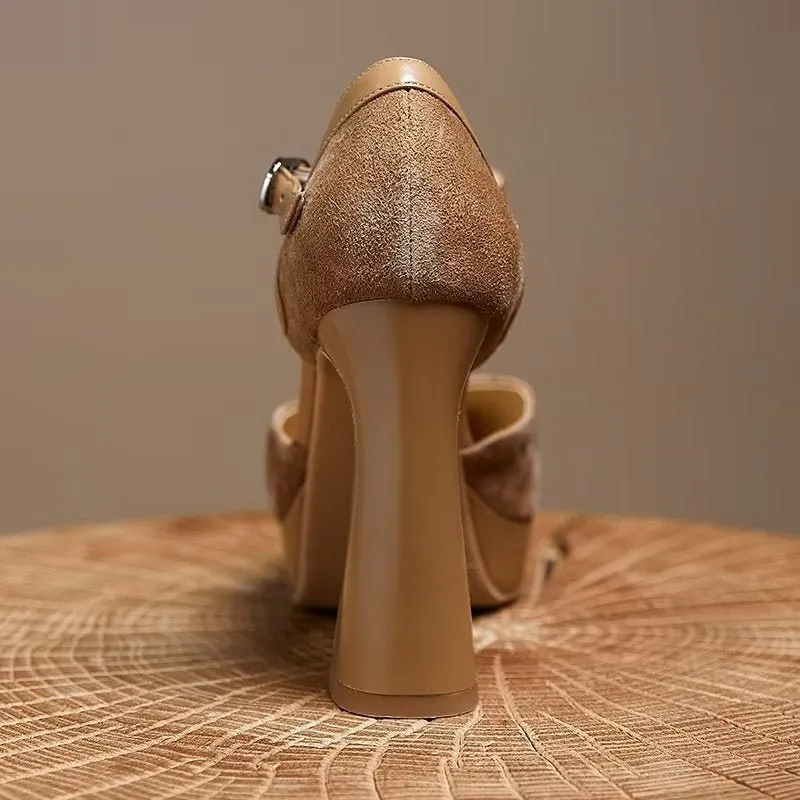 Ostranuxe Classic Buckle Pumps