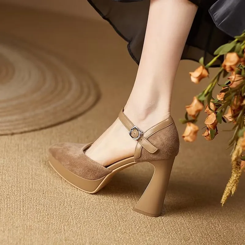 Ostranuxe Classic Buckle Pumps