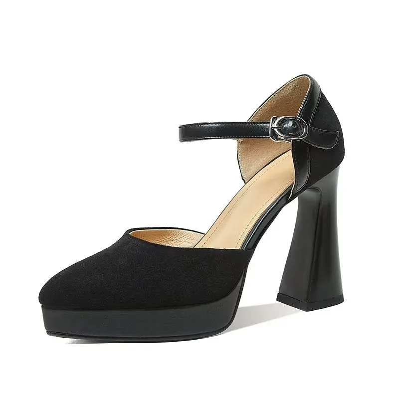 Ostranuxe Classic Buckle Pumps